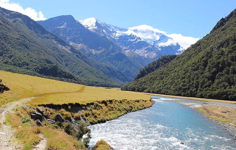 בדרך לפסגה מאת הדפסה על קנבס - הדפסות על קנבס | גלריה רעות