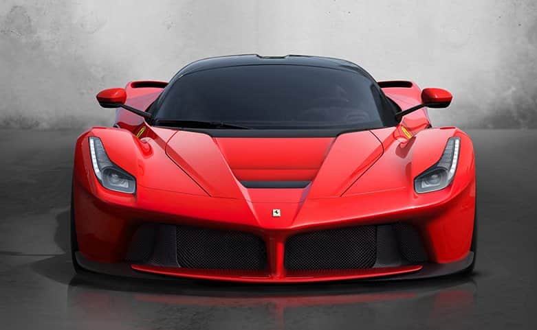 מכונית אדומה מאת הדפסה על קנבס - הדפסות על קנבס | גלריה רעות